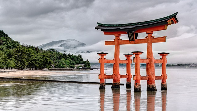 Shinto_shrine